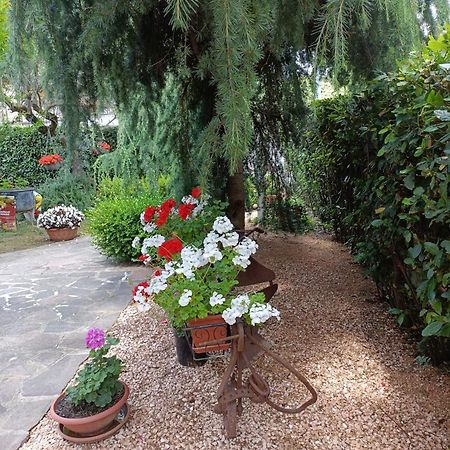 Recanati Family Bagian luar foto